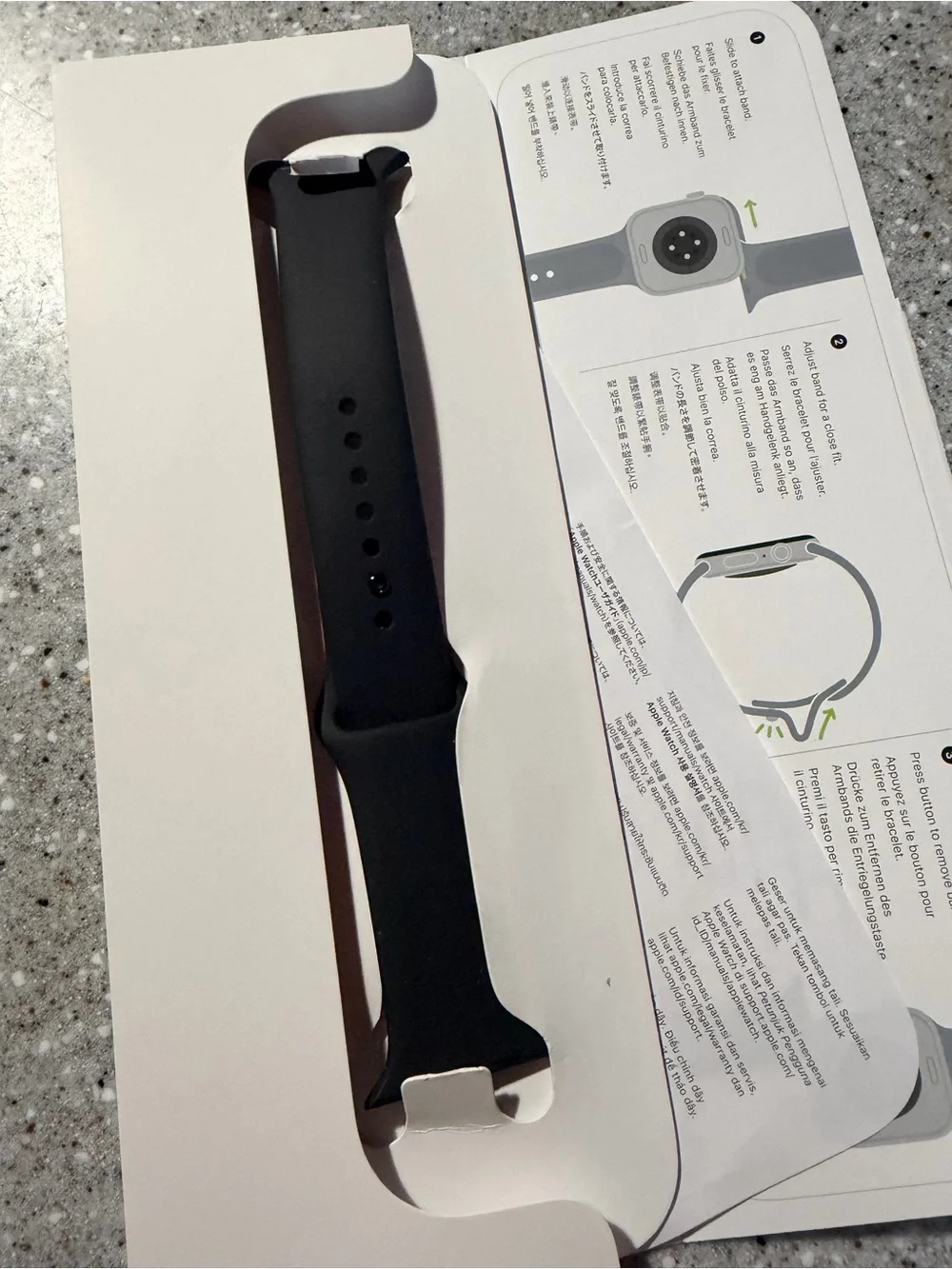 Apple Black Sport Band for 46mm med/large